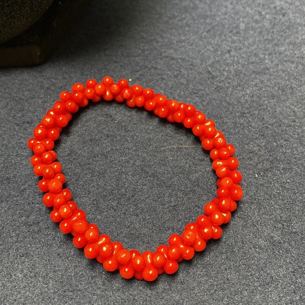 Red coral necklace and bracelet set - Picture 2 of 5